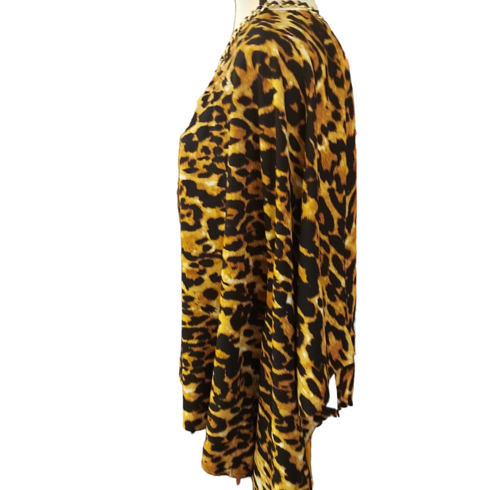 LEOPARD PRINT OFF THE SHOULDER TOP - Picture 6 of 12